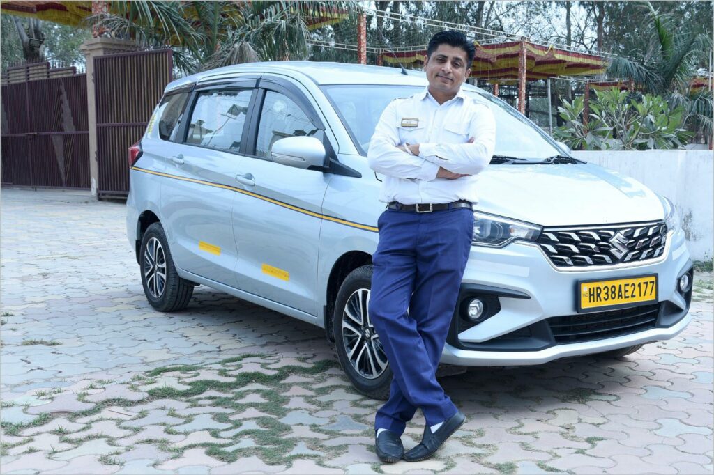 Driver In Bharat Tours Agency - Best car rental with driver in Delhi
